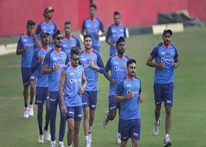 मालिकेतही अनेक युवा खेळाडूंना संधी दिली. २०२४ टी२० विश्वचषकासाठी भारतीय संघाची तयारी आतापासूनच सुरू झाल्याचे सांगितले जात आहे. श्रीलंकेविरुद्ध मुकेश कुमार‌ व शिवम मावी हे प्रथमच भारतीय संघाचा भाग झाले आहेत. तसेच, राहुल त्रिपाठी व शुबमन यांना देखील या मालिकेत पदार्पण करण्याची संधी मिळू शकते.