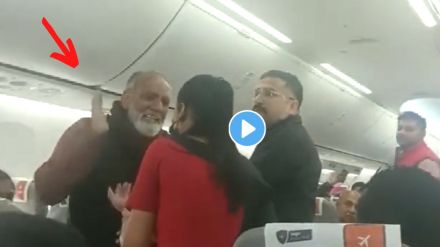 Passenger In SpiceJet flight Viral Video Passenger In SpiceJet flight Viral Video