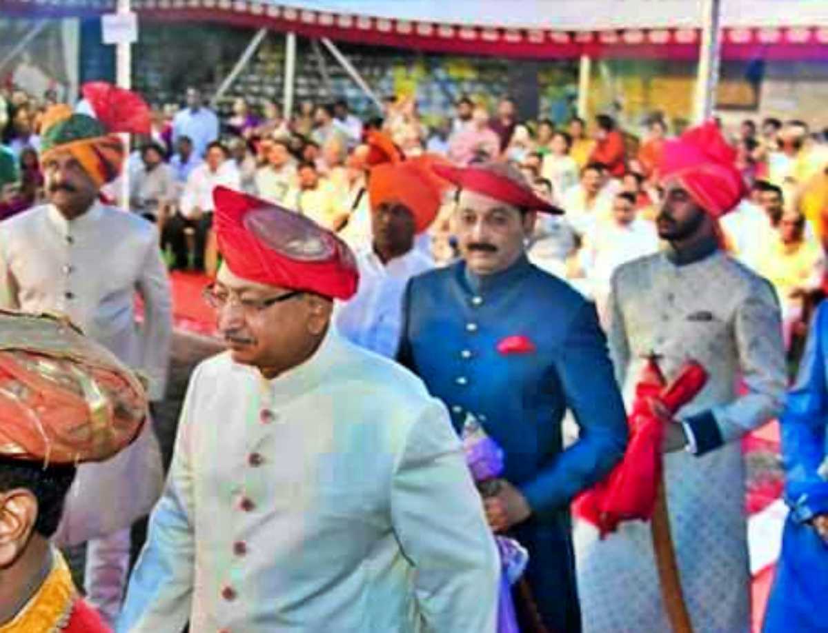 शहाजी बाबांविषयी बोलताना म्हणतात, 