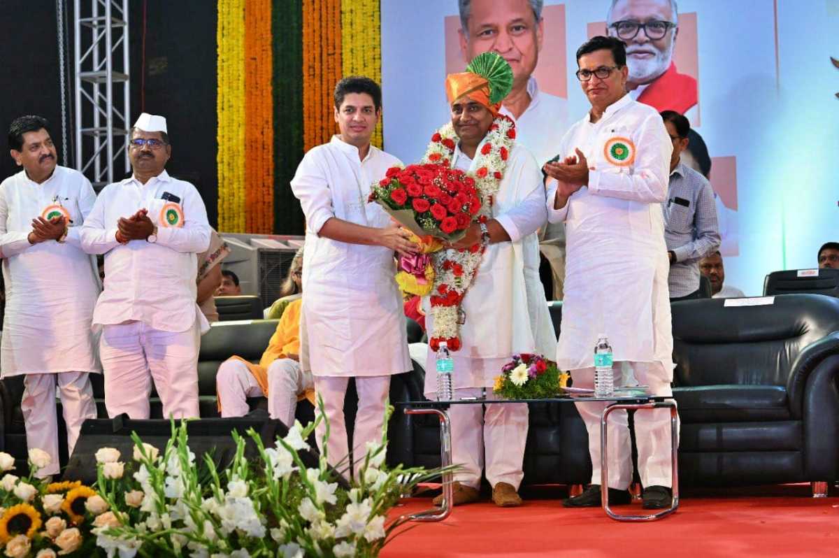 माझ्या नावाचा एबी फॉर्म वेळेवर येऊ न शकल्याने आता मला अपक्ष म्हणूनच निवडणूक लढवावी लागेल. परंतु मी काँग्रेसचाच उमेदवार आहे. मी आजपर्यंत काँग्रेसच्या विचारावर काम केलं आहे - सत्यजीत तांबे