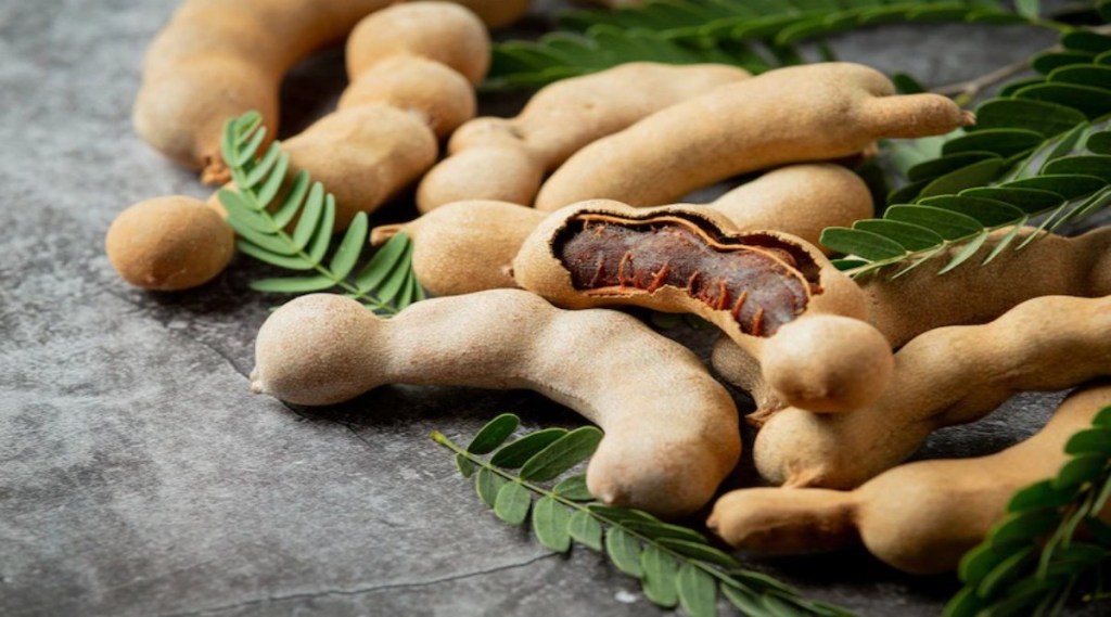 What are the side effects of eating Tamarind know who should avoid it