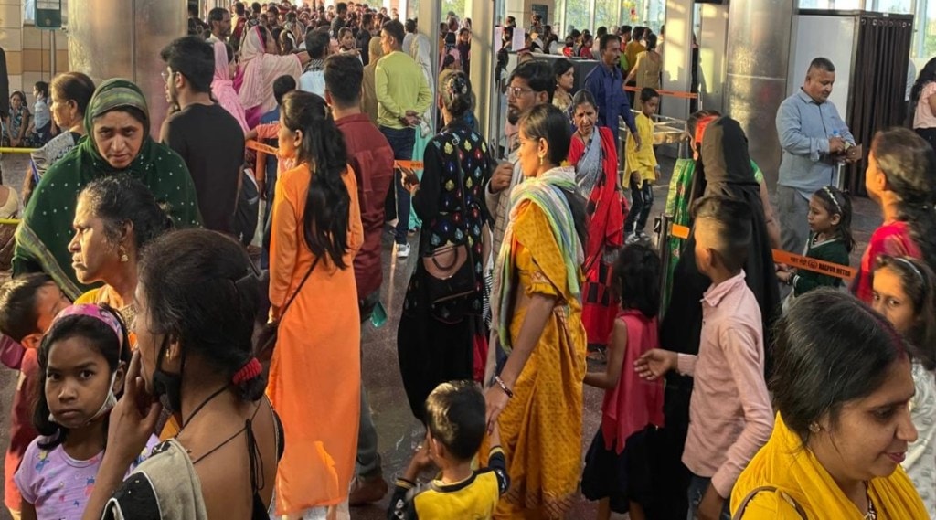 Two lakh people of Nagpur traveled by metro on a single day