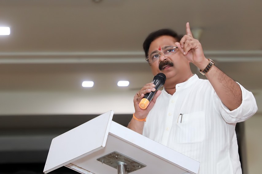 aadesh bandekar 28