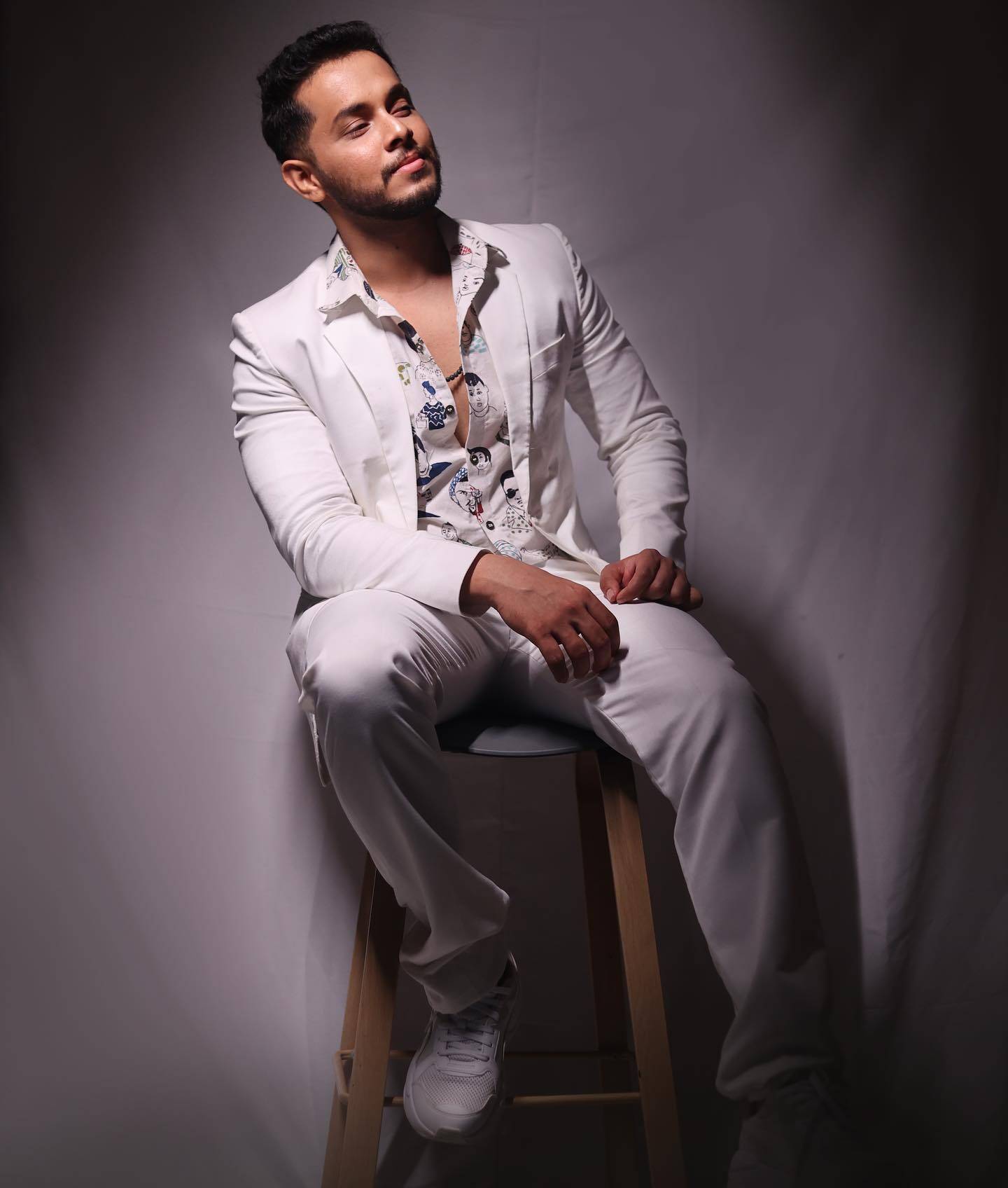 akshay kelkar bigg boss marathi 4 winner