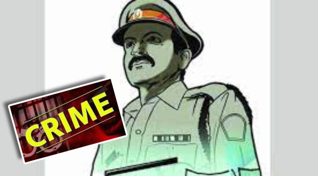 fake policeman arrested pune