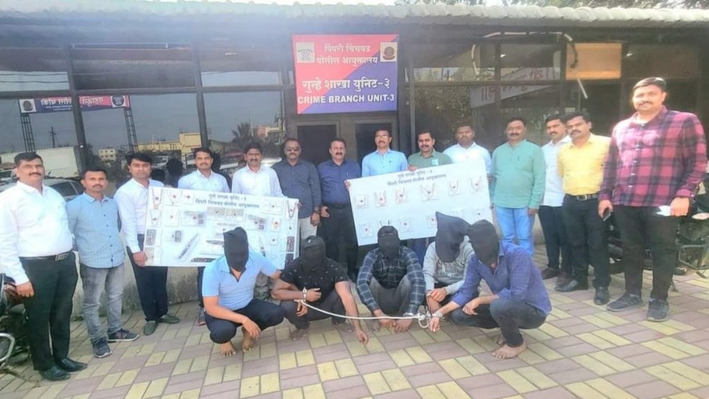 robbery in Talegaon Dabhade of Pune
