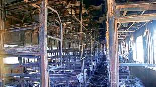 gujarat court acquits 22 accused in godhra riots c