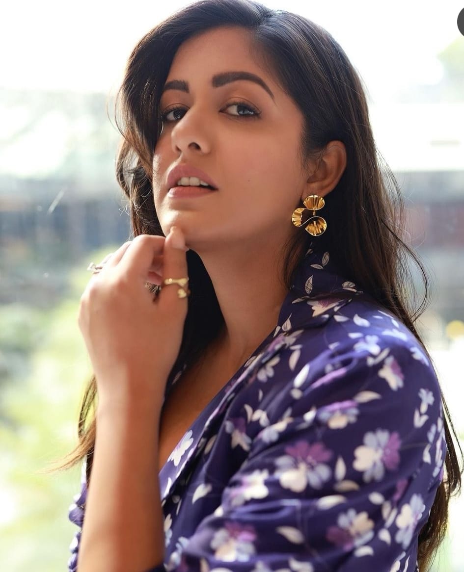 ishita 1