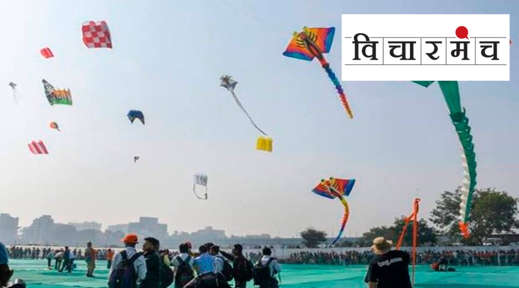 Kite flying, dangerous, thread, harmful, string