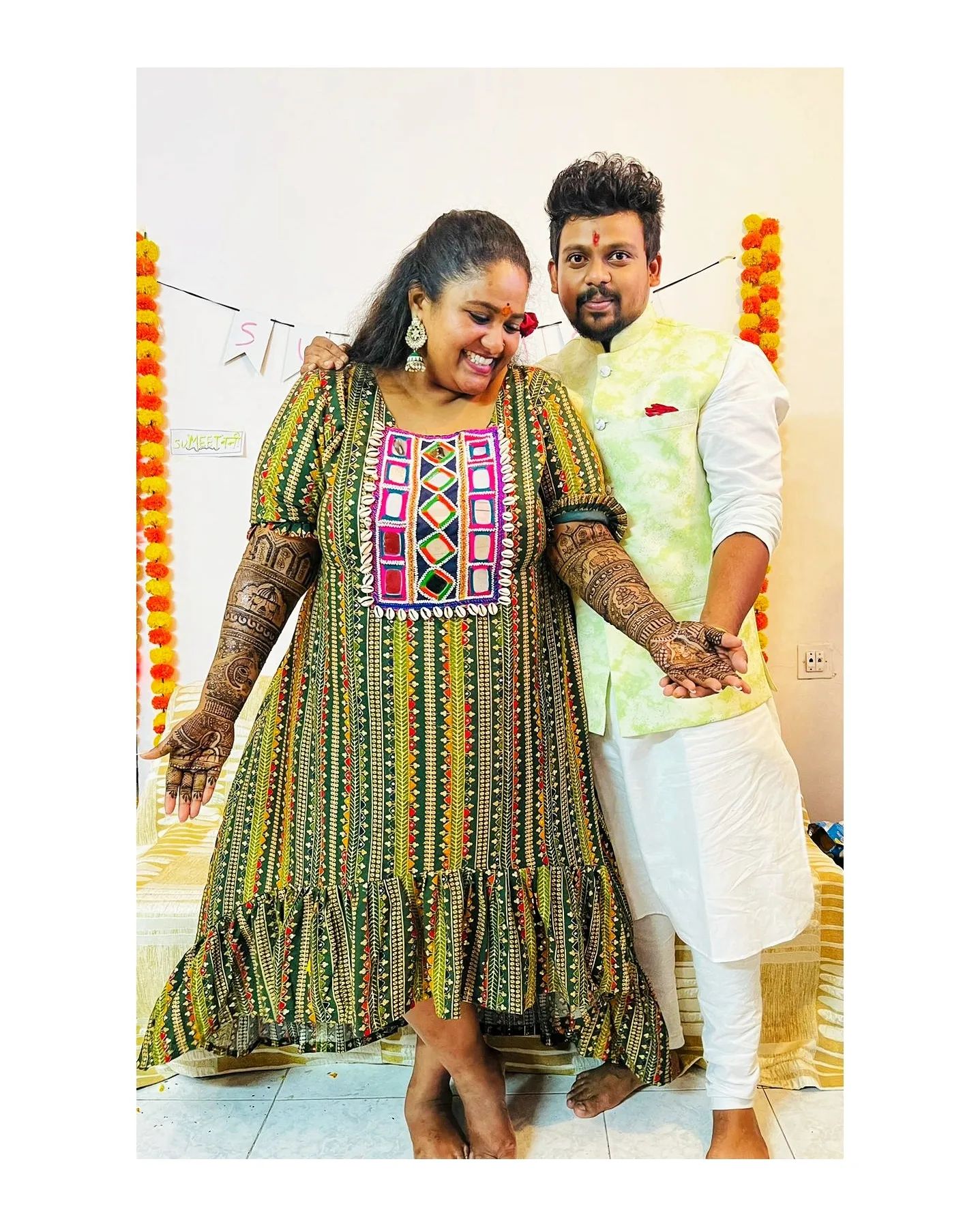 maharashtrachi hasyajatra fame vanita khrat mehendi photos (
