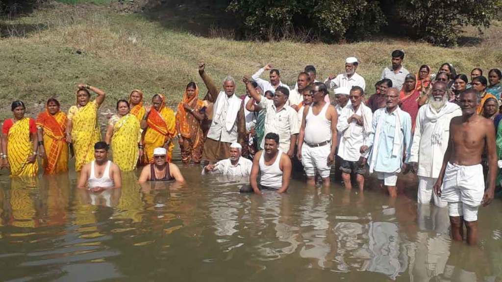 older artists protest in penganga riverbed