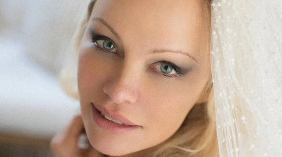 pamela anderson1