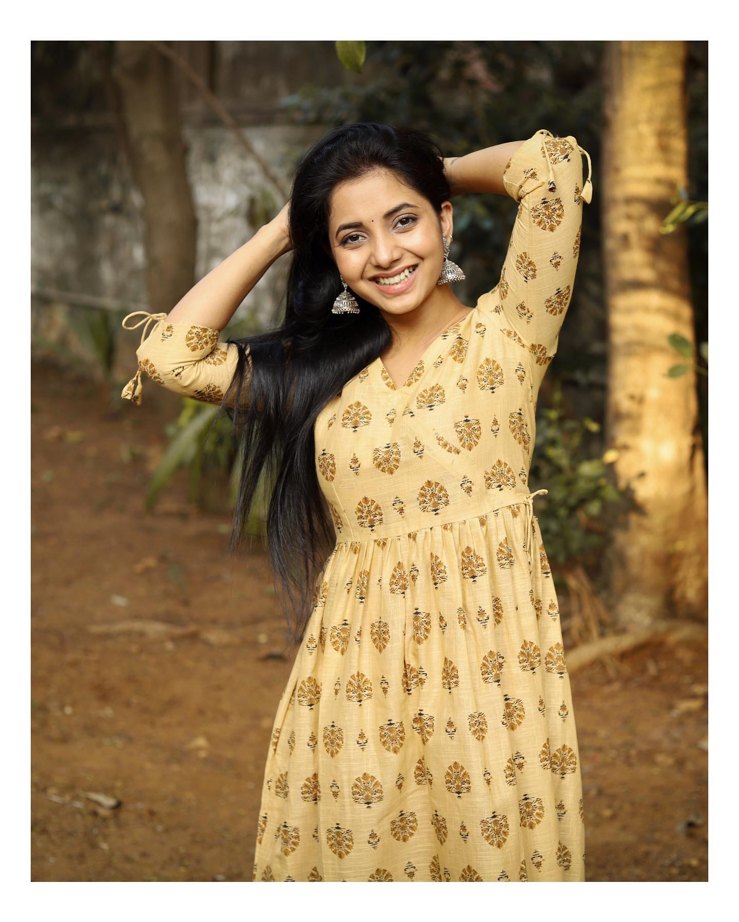 sayali sanjeev 22