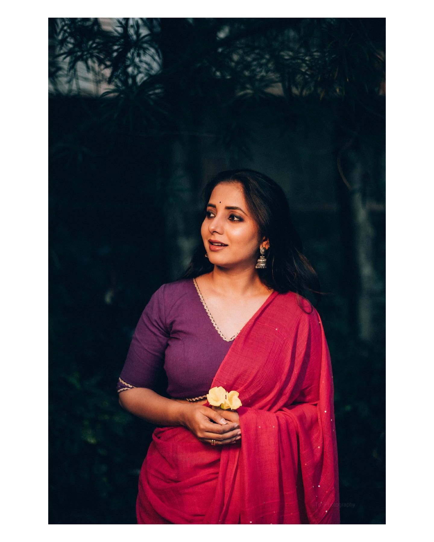 sayali sanjeev 5