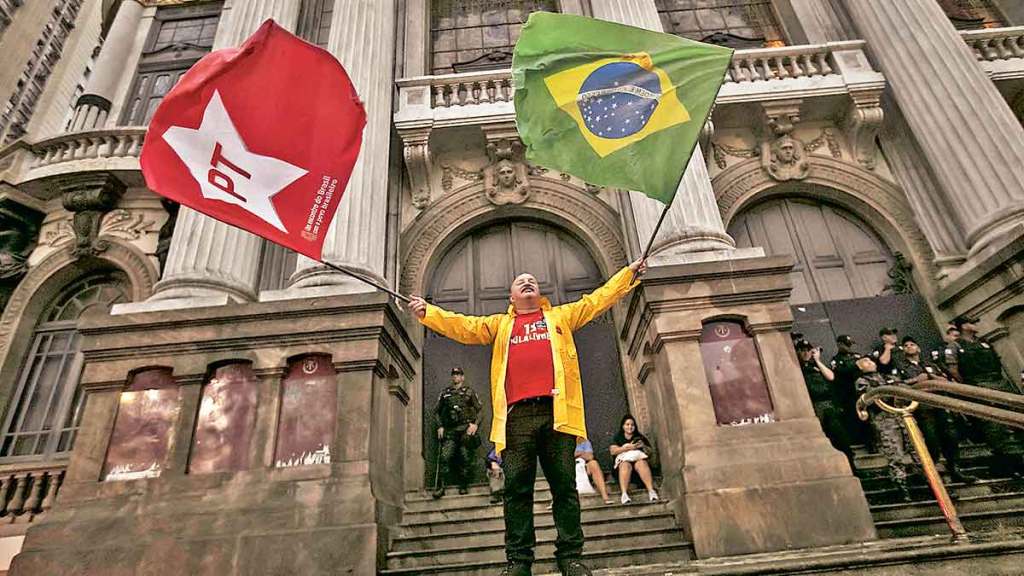 supporters of brazilian president lula protest