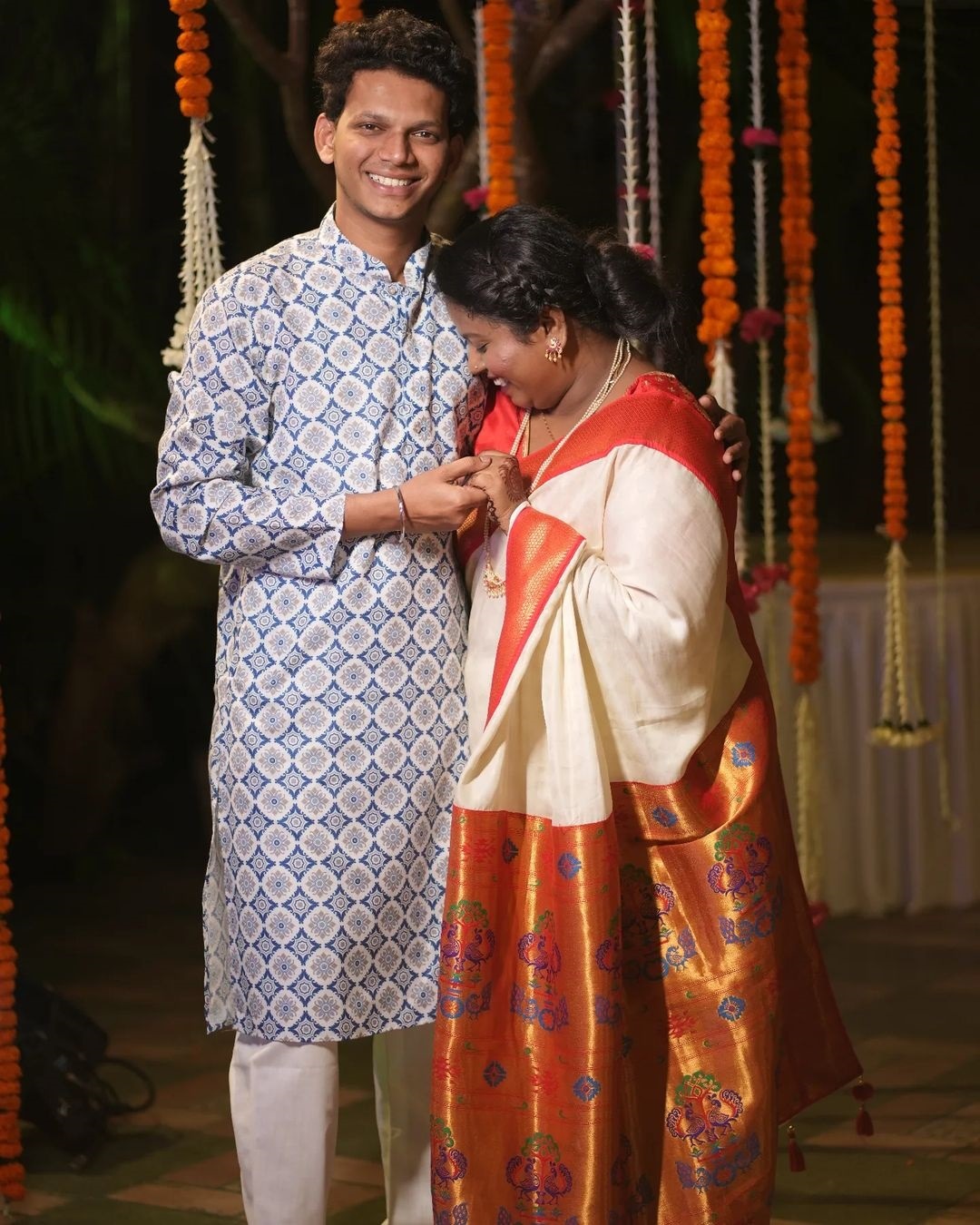 snehal shidam shared photo with nikhil bane