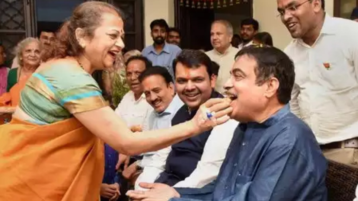 Nitin Gadkari Shocked After Hearing Mumbai Taj Hotel Chef Salary Earns More Than A Salary Of IT Worker in a Day