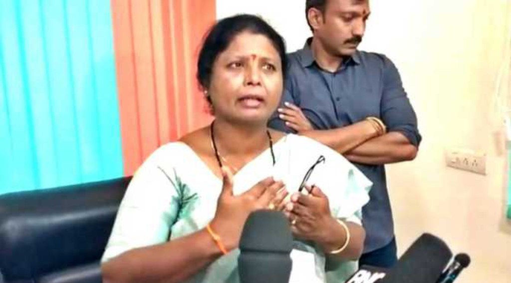 sushma andhare criticized shinde group sushma andhare criticized shinde group