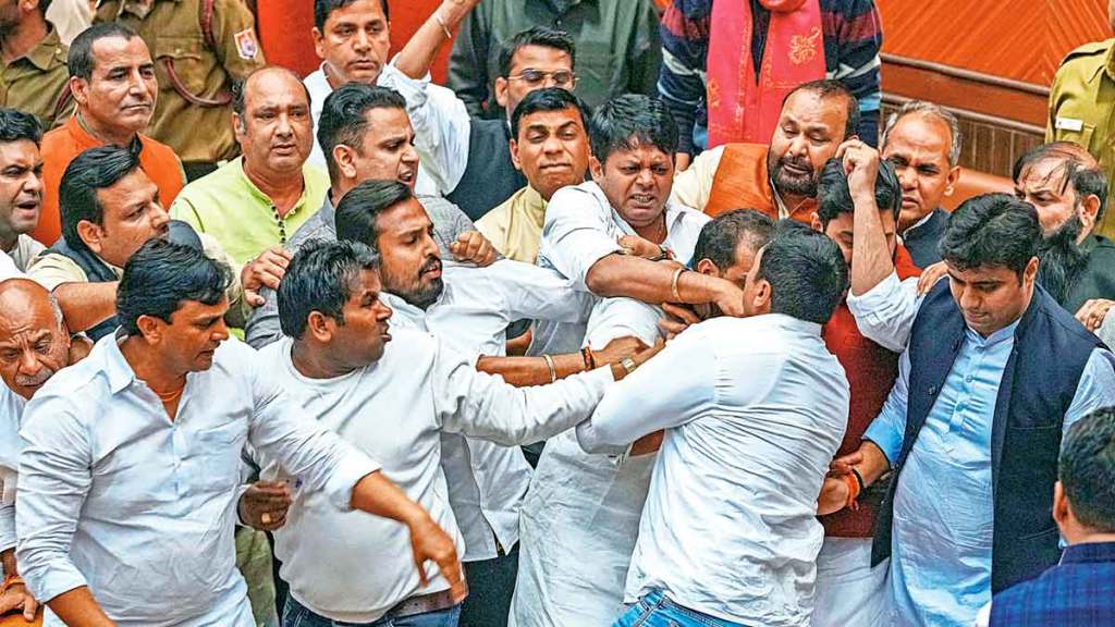 bjp and aap councillors clash bjp and aap councillors clash