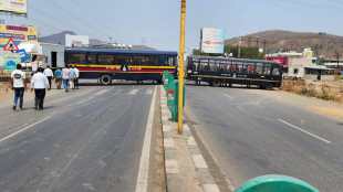 Somatane toll , agitation, Mumbai, Pune, Highway