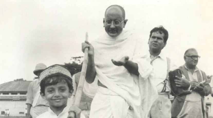 पुढील काही वर्ष त्यांनी बॉलिवूडमधील अनेक चित्रपटांमध्ये वेगवेगळ्या धाटणीच्या भूमिका साकारल्या. त्यांनी साकारलेल्या विनोदी पात्रांची लोकप्रियता हळूहळू वाढू लागली.