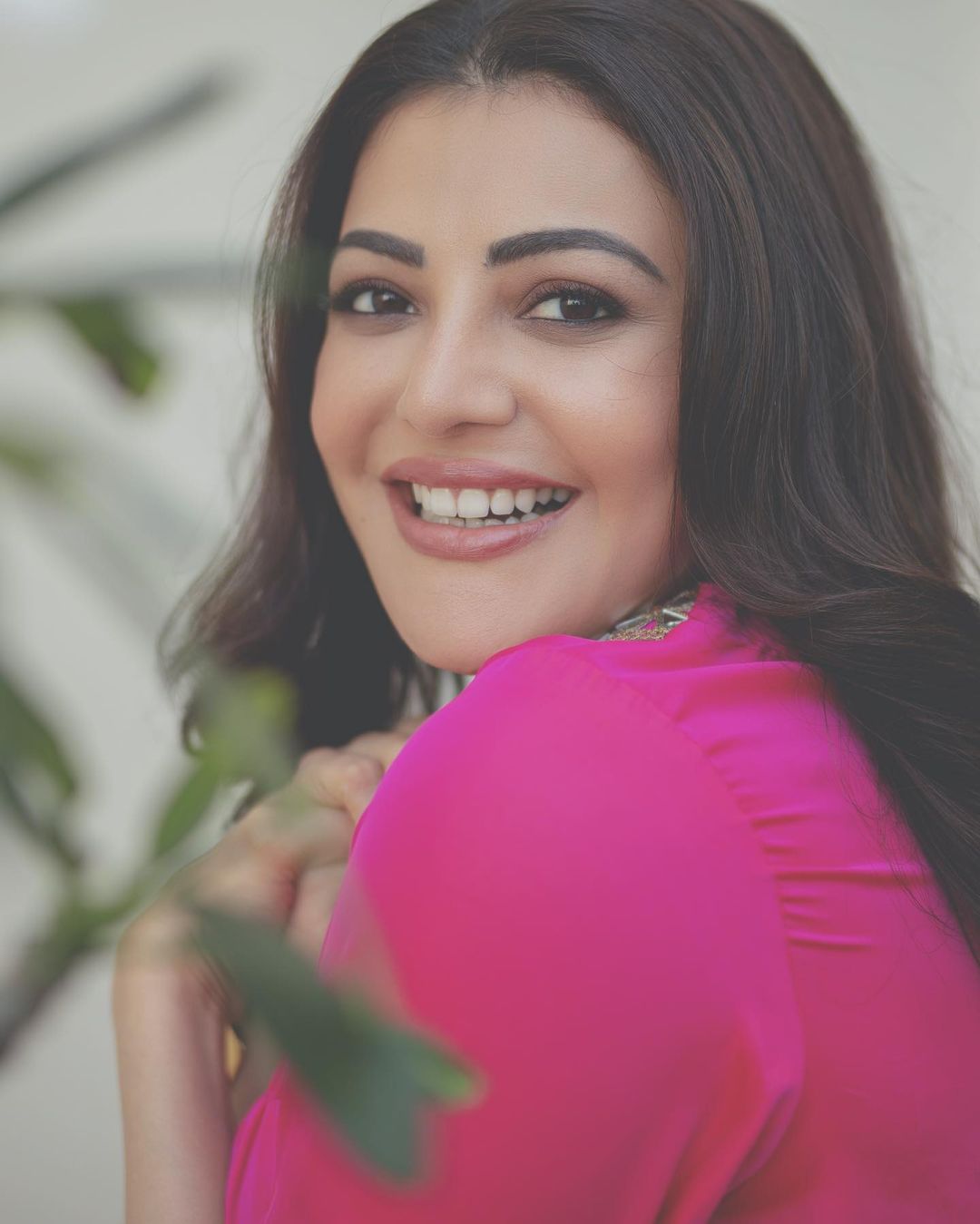 kajal aggarwal pink dress Kajal Aggarwal Rocks Bow Detail Gown -