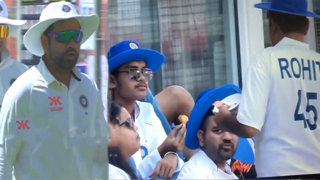 INDvsAUS: Not Vadapav but samosa is also fine Captain Rohit sharma was caught eating samosas in the stadium after his dismissal