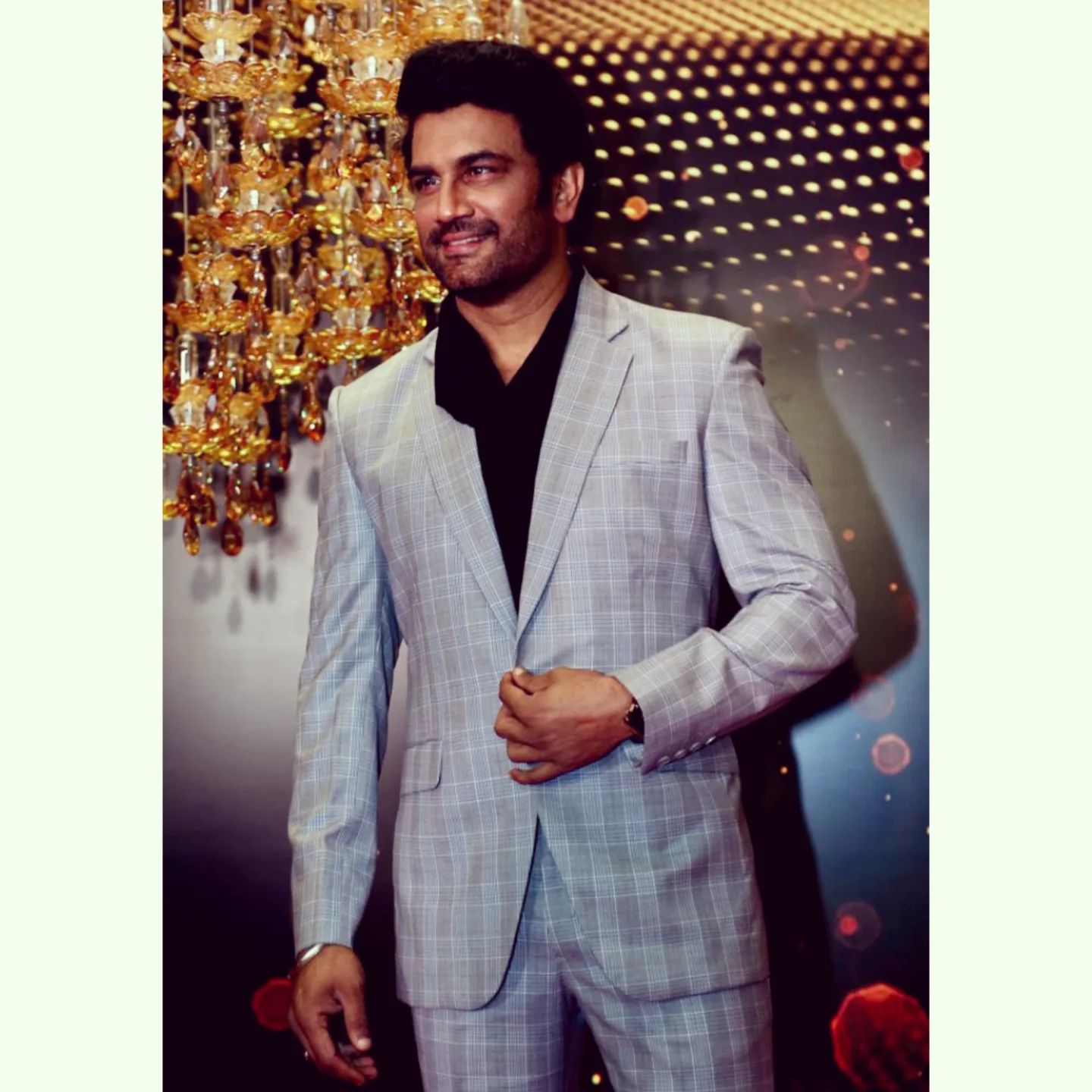 Sharad Kelkar 9