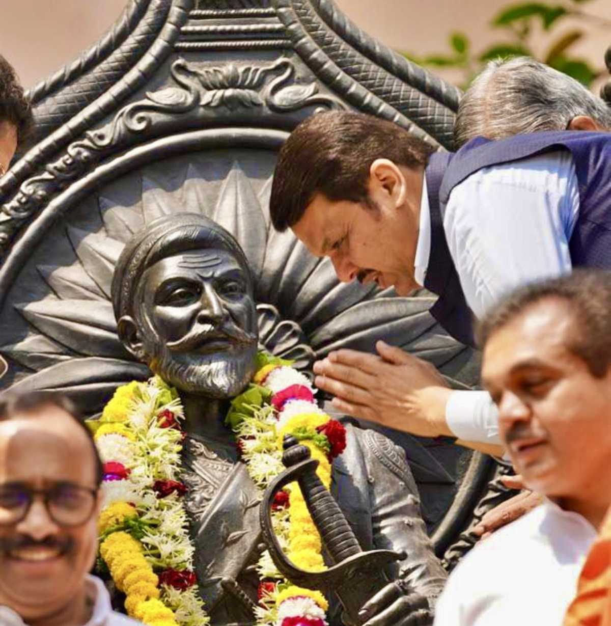 मुंबई, अमरावती, नाशिक, छत्रपती संभाजीनगर, नागपूर येथे शिवचरित्रावरील उद्यानांसाठी २५० कोटी रुपये निधी जाहीर.