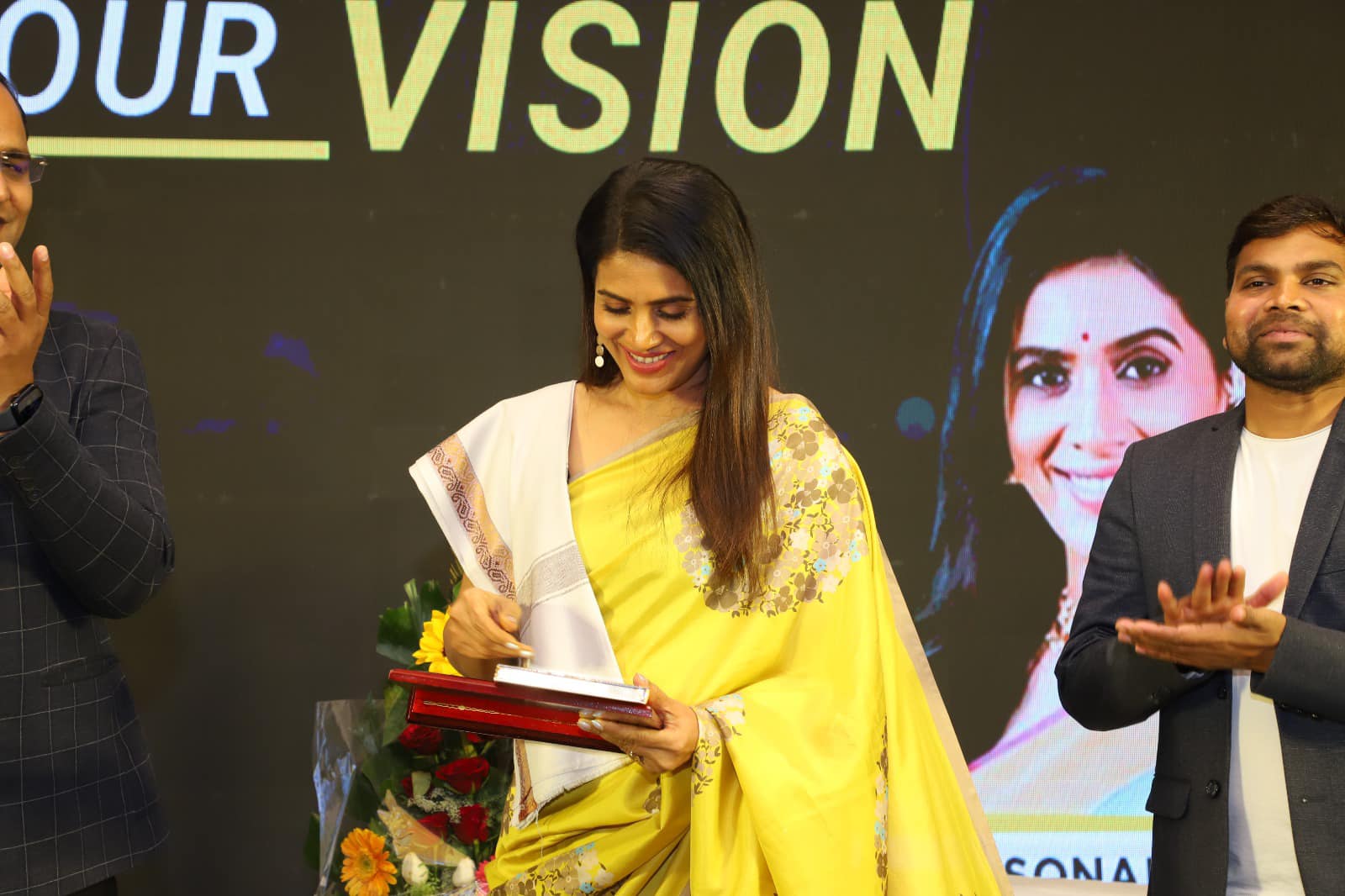 Sonali Kulkarni 