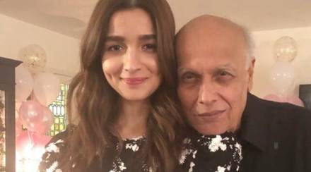 alia-bhatt-mahesh-bhatt-director-sadak-2-1200