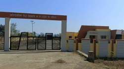 गोंदिया : आरोग्यवर्धिनी केंद्राच्या लोकार्पणाचा मुहुर्त कधी? दोन वर्षांपासून इमारत तयार, कामकाज अद्याप नाहीच