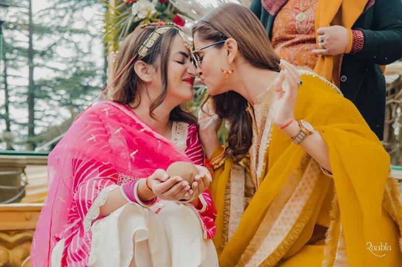 रुबीना दिलैकने बहीण ज्योतिकाच्या हळदी समारंभात काढलेले फोटो