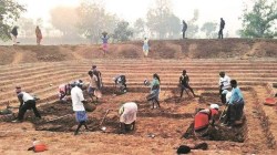 महाराष्ट्रातील मनरेगा कामगारांसाठी आनंदाची बातमी, केंद्र सरकारने विविध राज्यांसाठी मजुरीचे दर वाढवले