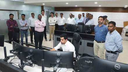 nmmc chief rajesh narvekar inspected the cctv central control room nmmc chief rajesh narvekar inspected the cctv central control room