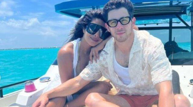priyanka chopra nick jonas dating 15