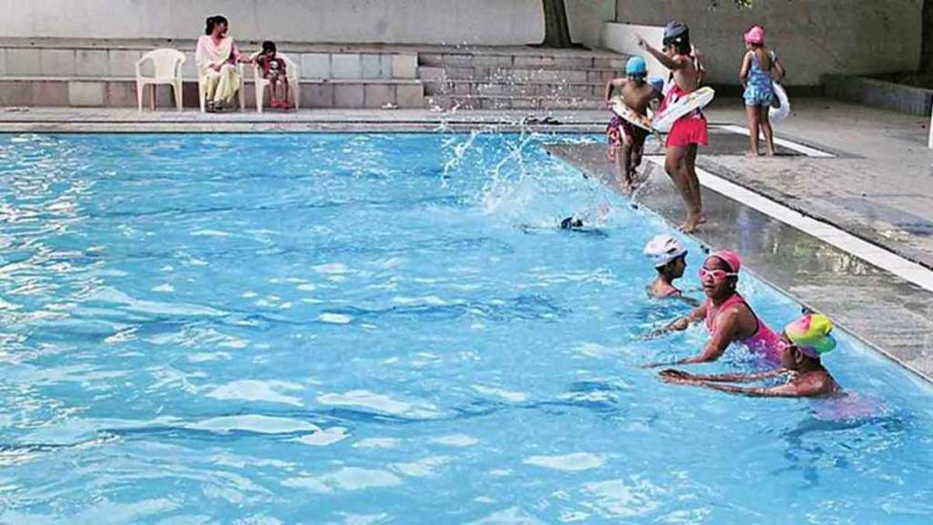 discount for swimming pool charges for women