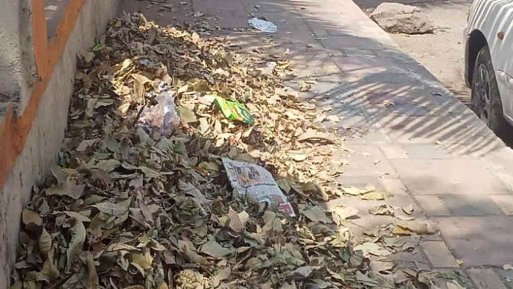 kdmc commissioner order to sanitation worker