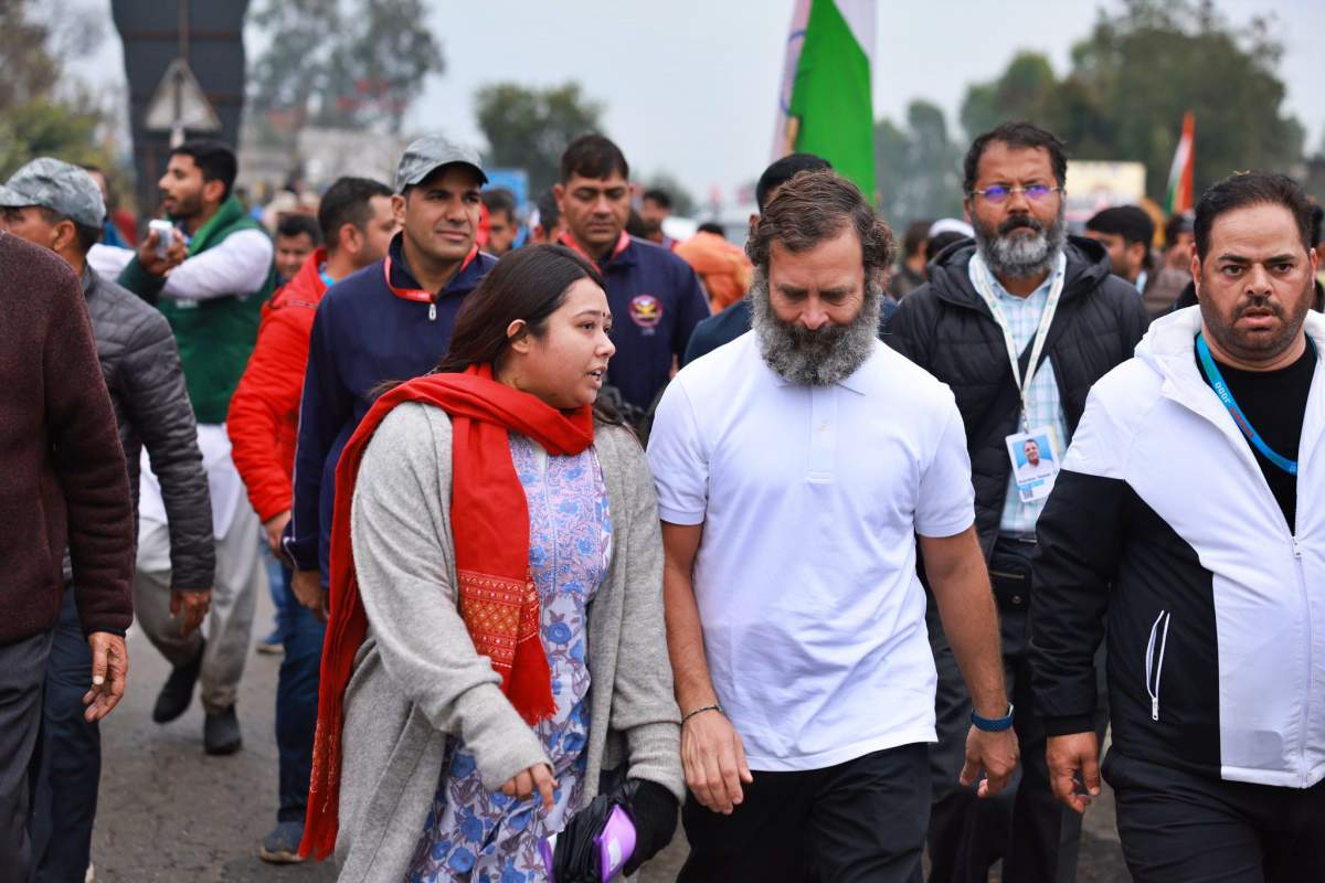 यानंतर एकच खळबळ उडाली आहे. त्या बुधवारी (१९ एप्रिल) एएनआय वृत्तसंस्थेला दिलेल्या प्रतिक्रियेत बोलत होत्या. त्यांनी नेमके काय आरोप केले त्याचा हा आढावा...