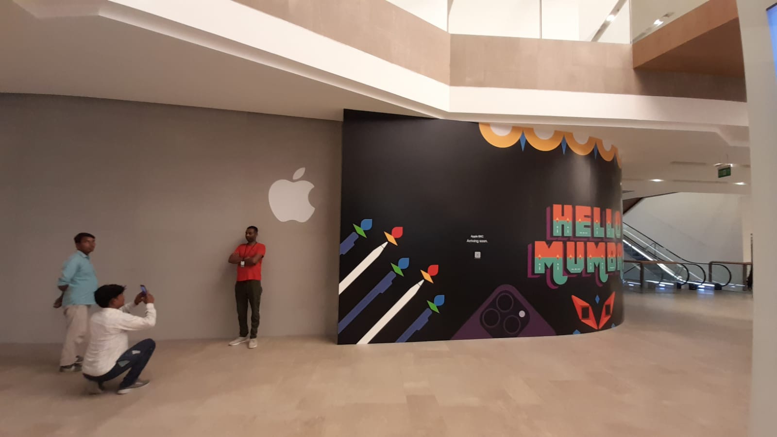 Apple store bkc 16