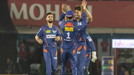 LSG Player Marcus Stoinis Injury LSG Player Marcus Stoinis Injury