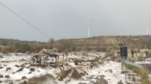 Heavy Unseasonal rain in Ashti Beed