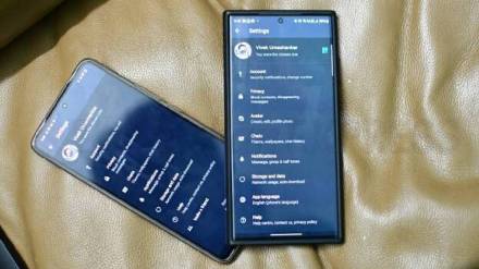 how to unable whatsapp account at fopur device