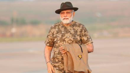 Pm Narendra Modi Jungle Safari Look
