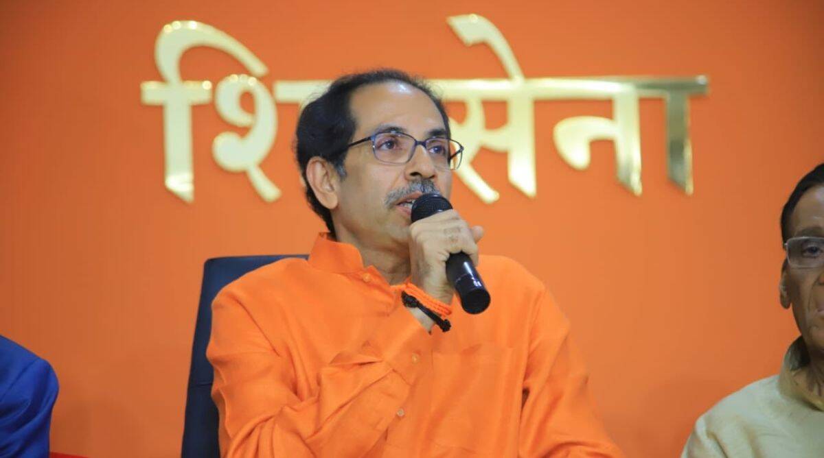 एका बाजूला मोहन भागवत मशिदीत जात आहेत. आता मदरशांमध्ये जाऊन हे कव्वाली ऐकणार आहेत - उद्धव ठाकरे