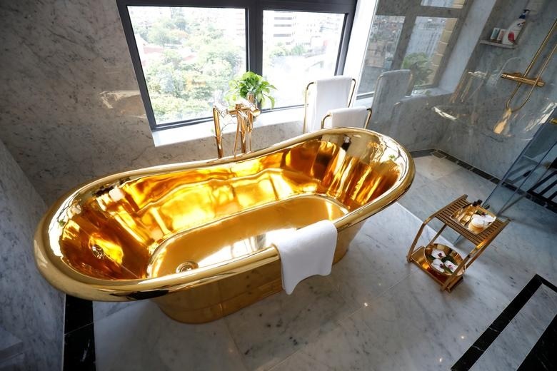 Vietnam golden hotel 8