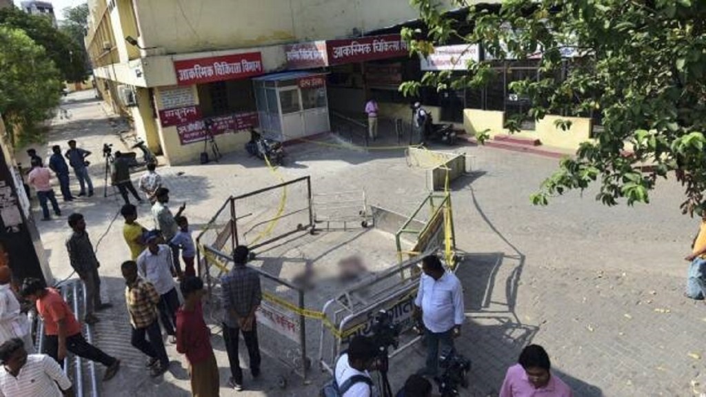 Atiq Ahmeds killers wanted to become famous had been tracking his movements Atiq Ahmeds killers wanted to become famous had been tracking his movements