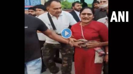 delhi saket court firing video