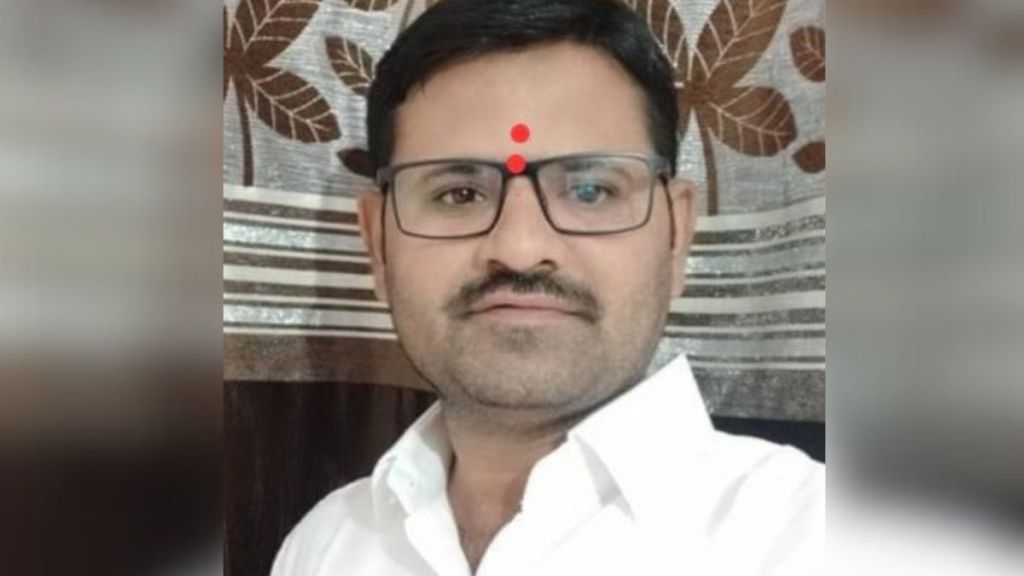 gram sevak suicide