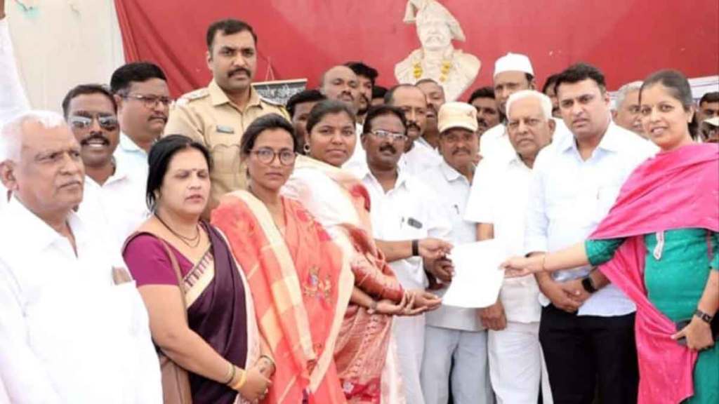 agitation for erecting babasaheb ambedkar statue